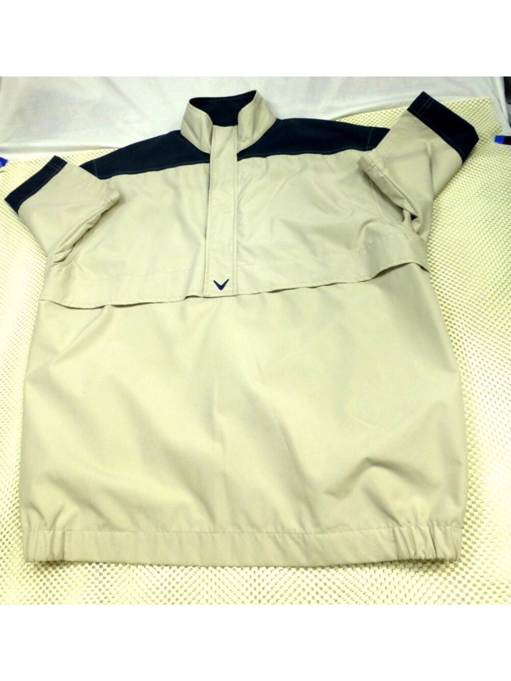 Callaway Golf Beige & Navy Water-Repellent Short-Sleeve Pullover Jacket M